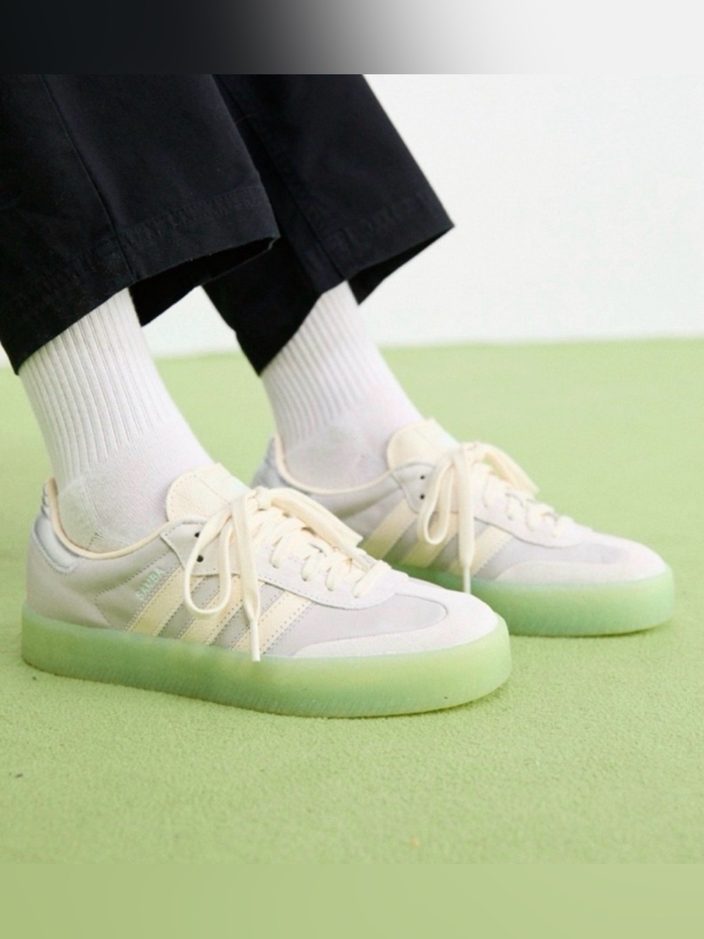 NEW ADIDAS Samba Sambae Style Grey/silver/cream w/green Gum Base NWT SZ 8
